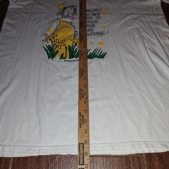 Emerson Street Crewneck Short Sleeve White T-shirt One Size Fits Most - Picture 5 of 7